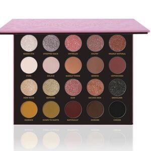Glaminatrix Cosmetics Nearly Natural eyeshadow palette version 2